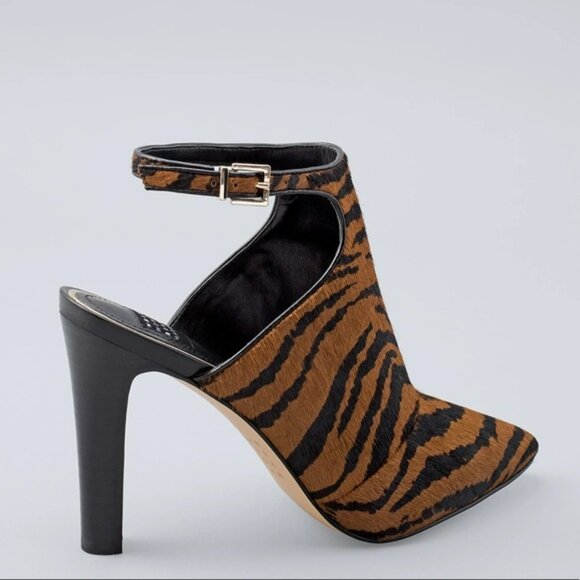 NWT WHBM “Dana” Tiger Print Calf Hair Leather Heeled Booties/Shooties 7 1/2 - Picture 3 of 10